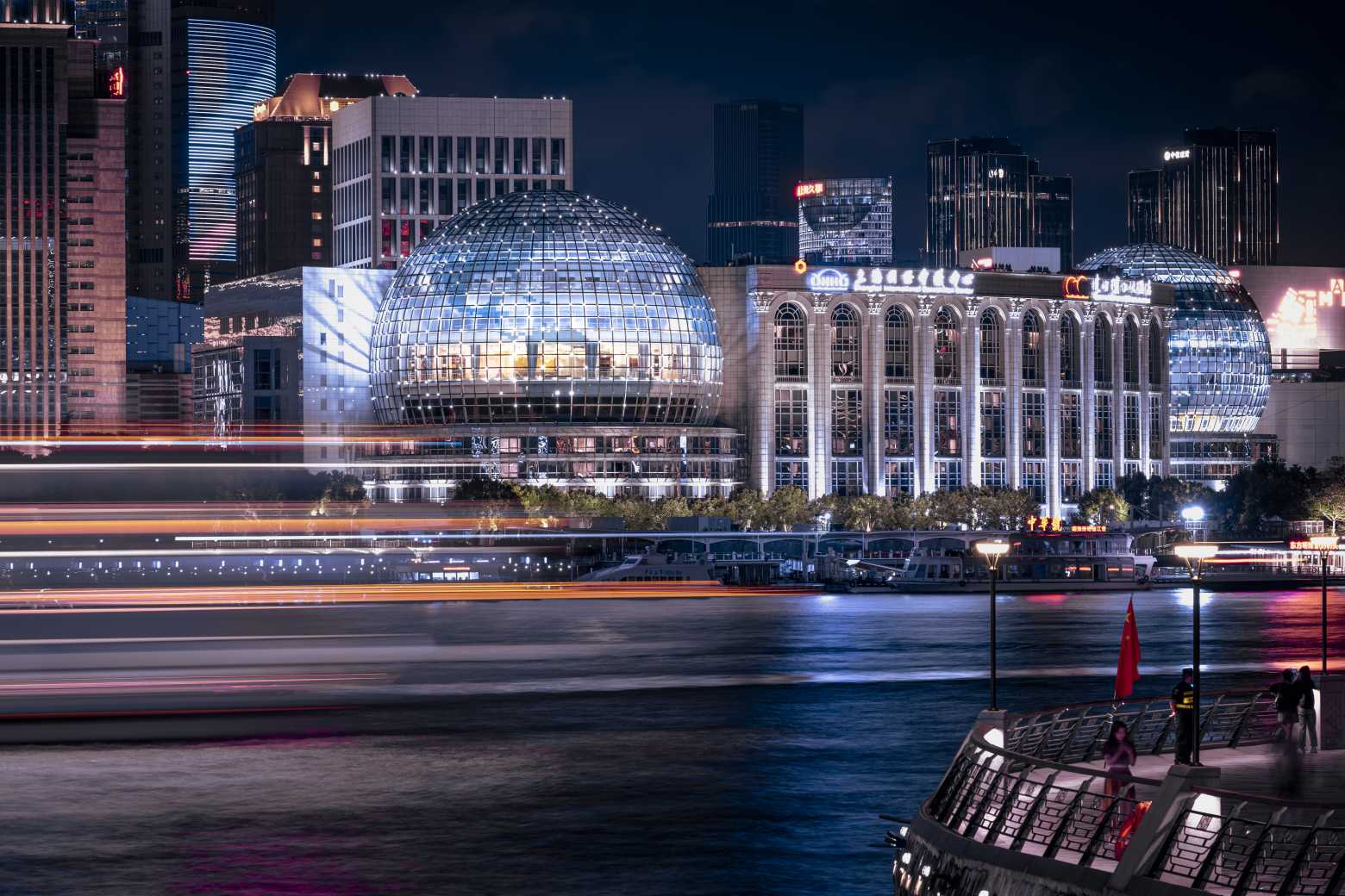 楼宇自控厂家，智能化建筑，市场需求，技术创新，挑战前景