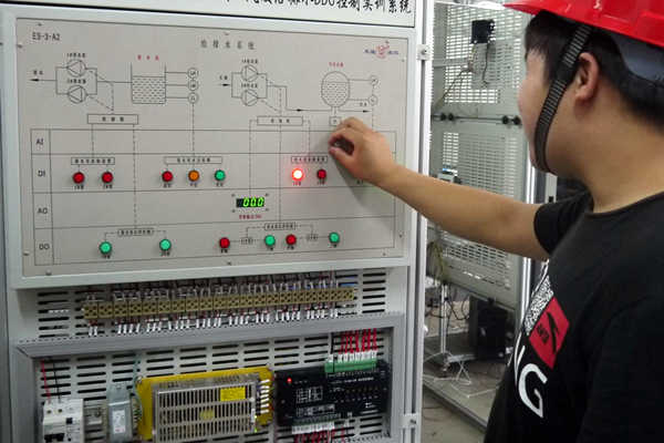 楼宇智能化系统安装与调试需要专业化人才！(图1)